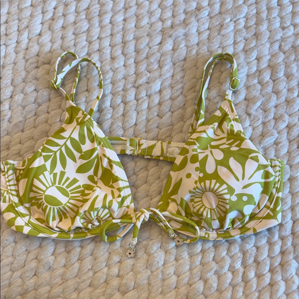 Wild fable Green Floral Bikini Top